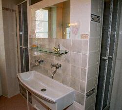 Vue d'une salle de bains
