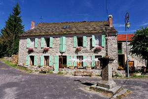 Das Gasthof der Moure in Lozere,Fremdenzimmer,Gasthaus und Etappe-Station sowie Ferienort