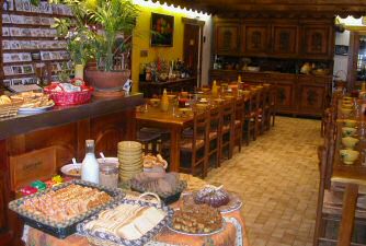 Table petit-d�jeuner