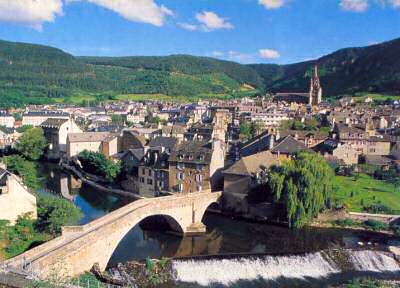 Vue panoramique de la ville de Mende (Lozère)